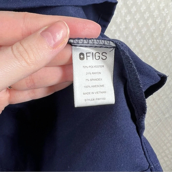 Figs Dark Blue Casma Pocket Scrub Top - Picture 3 of 5